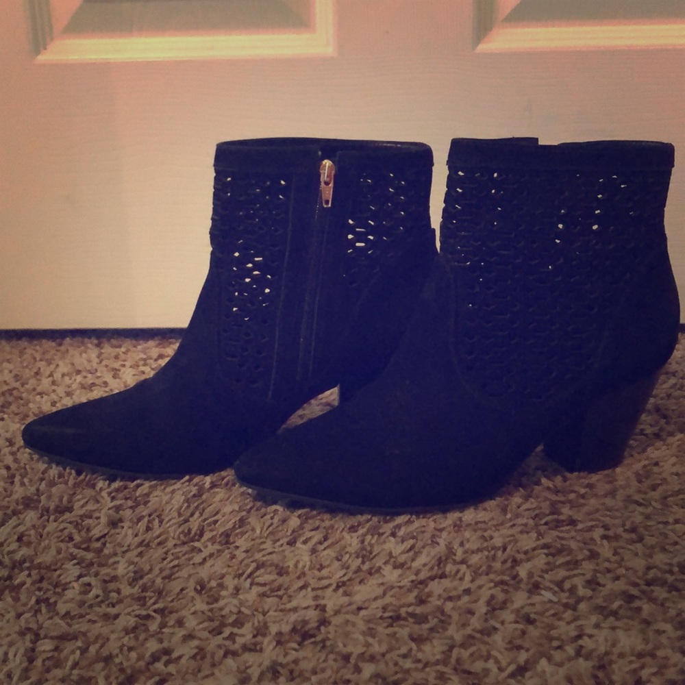 Firth Black Booties